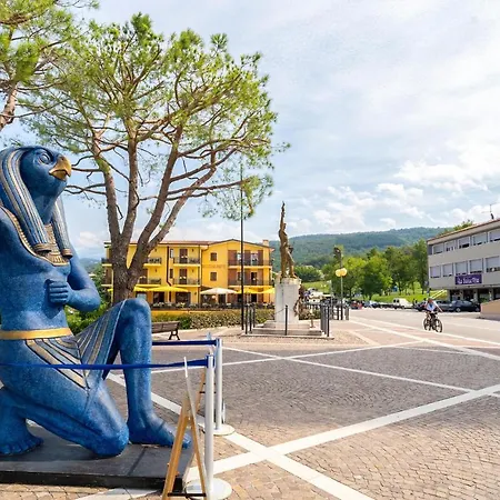 Casa Sant Sant'Anna d'Alfaedo